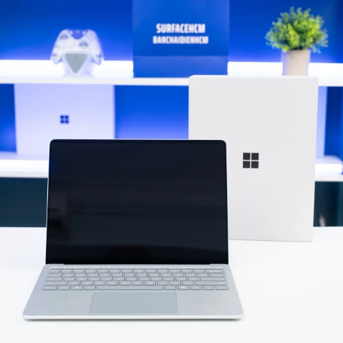Mặt trước Surface Laptop 7 X Plus 16GB 512GB Platinum
