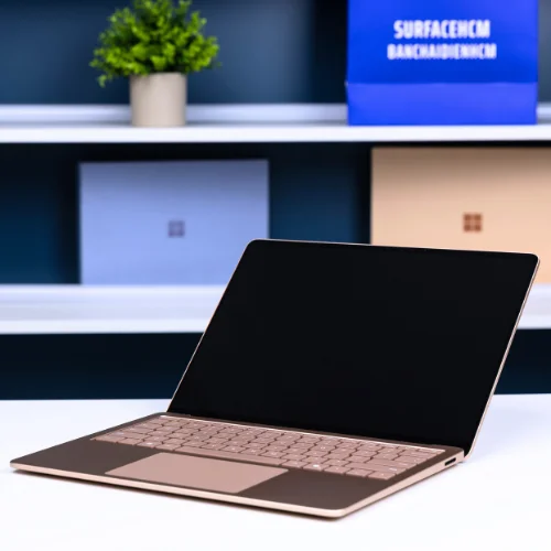 Surface Laptop 7 X Plus 16GB 512GB màu Dune góc nghiêng