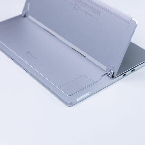 Surface Pro 12 Snapdragon X2 Plus 16GB 256GB Platinum ssd dễ thay thế