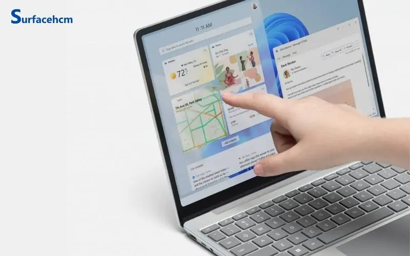 Sử dụng màn hình cảm ứng PixelSense 10 điểm chạm 