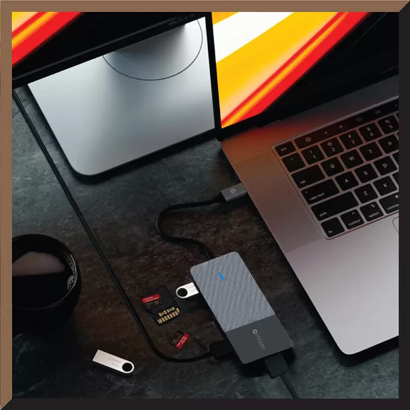 Hub chuyển đổi Mazer Multimedia Pro 8-in-1