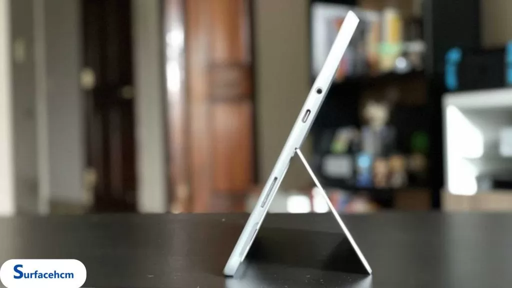 Cổng kết nối Surface Go 3