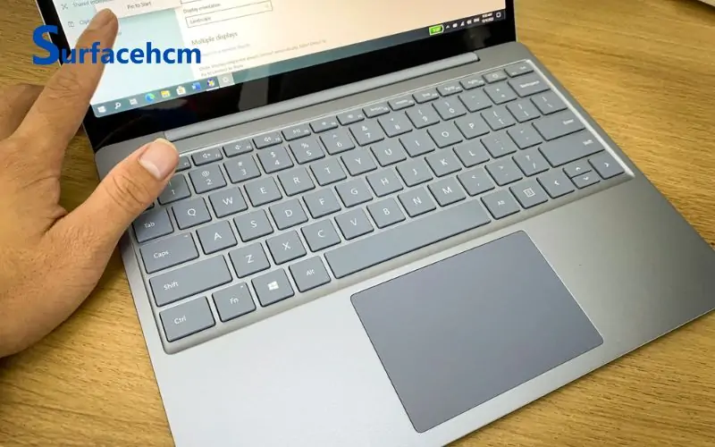 Bàn phím và touchpad